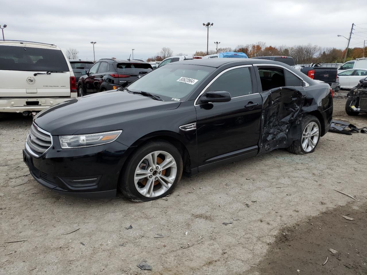 FORD TAURUS SEL 2017