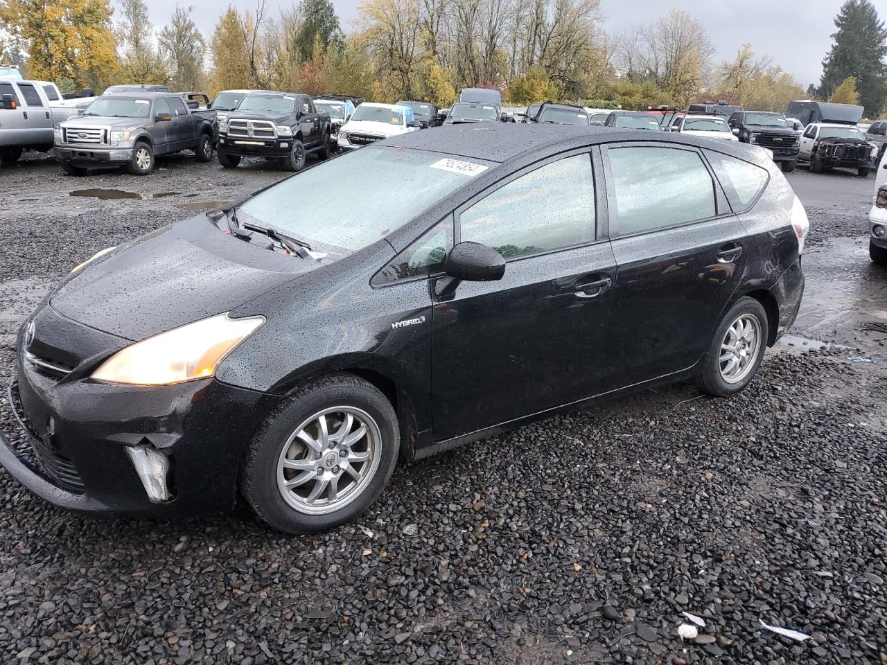 TOYOTA PRIUS V 2012