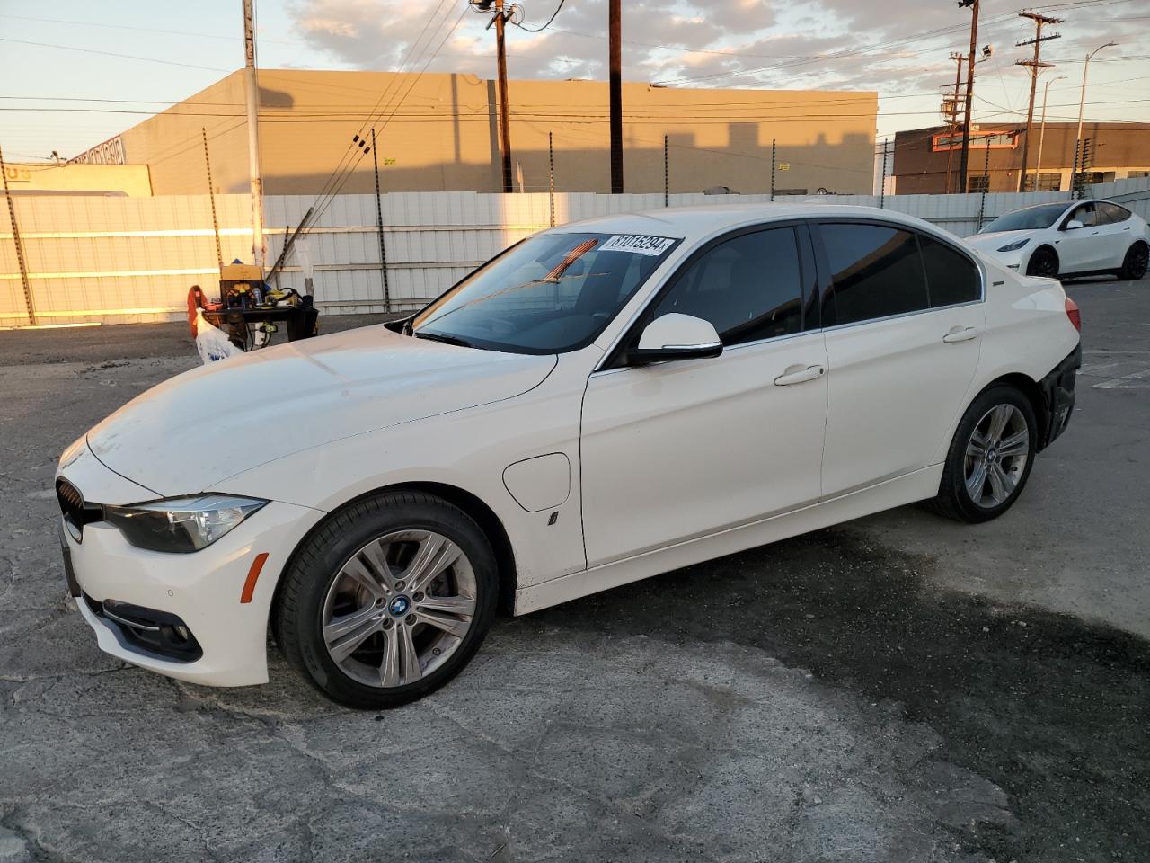 BMW 330E 2017