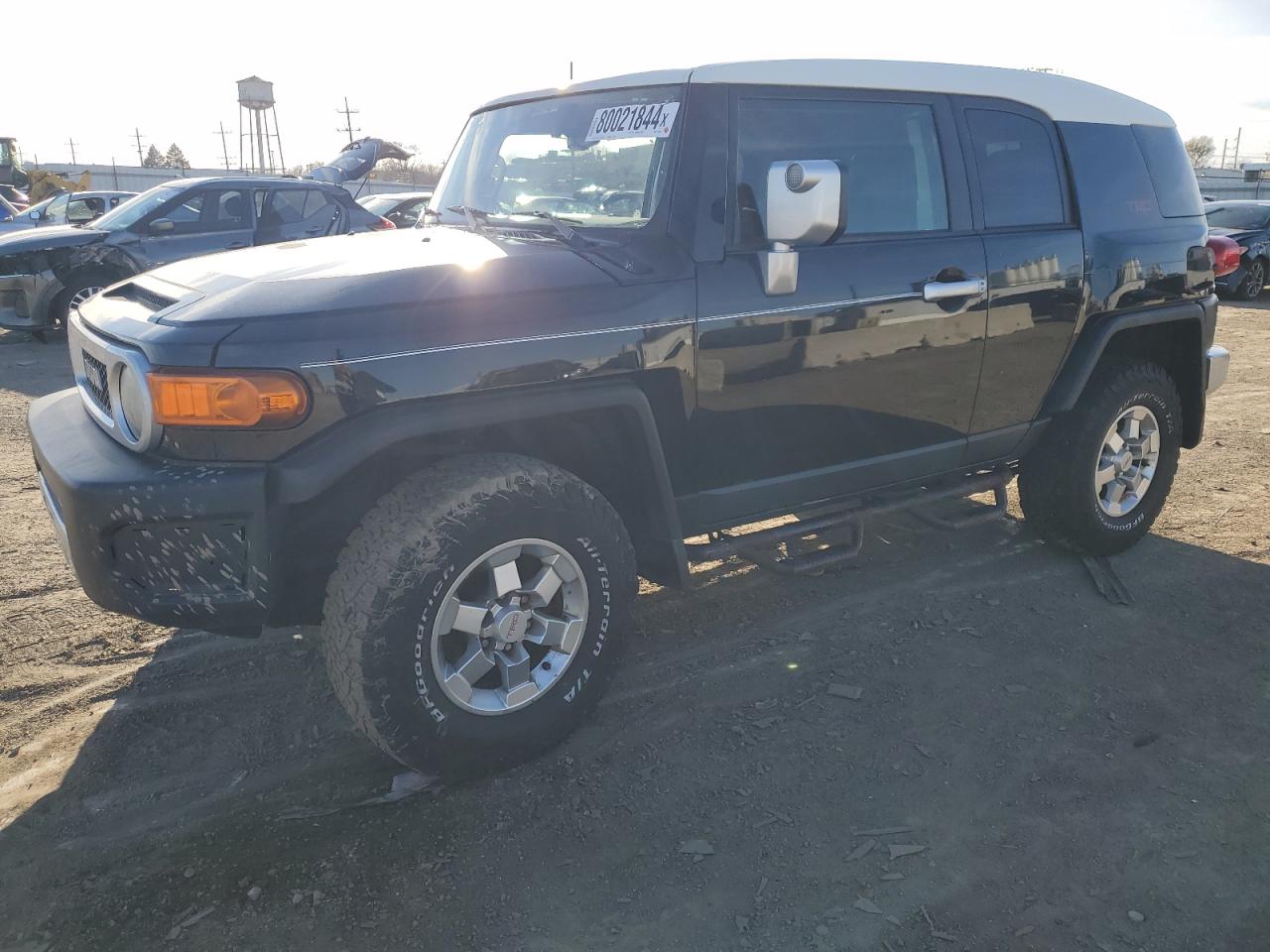 TOYOTA FJ CRUISER 2011