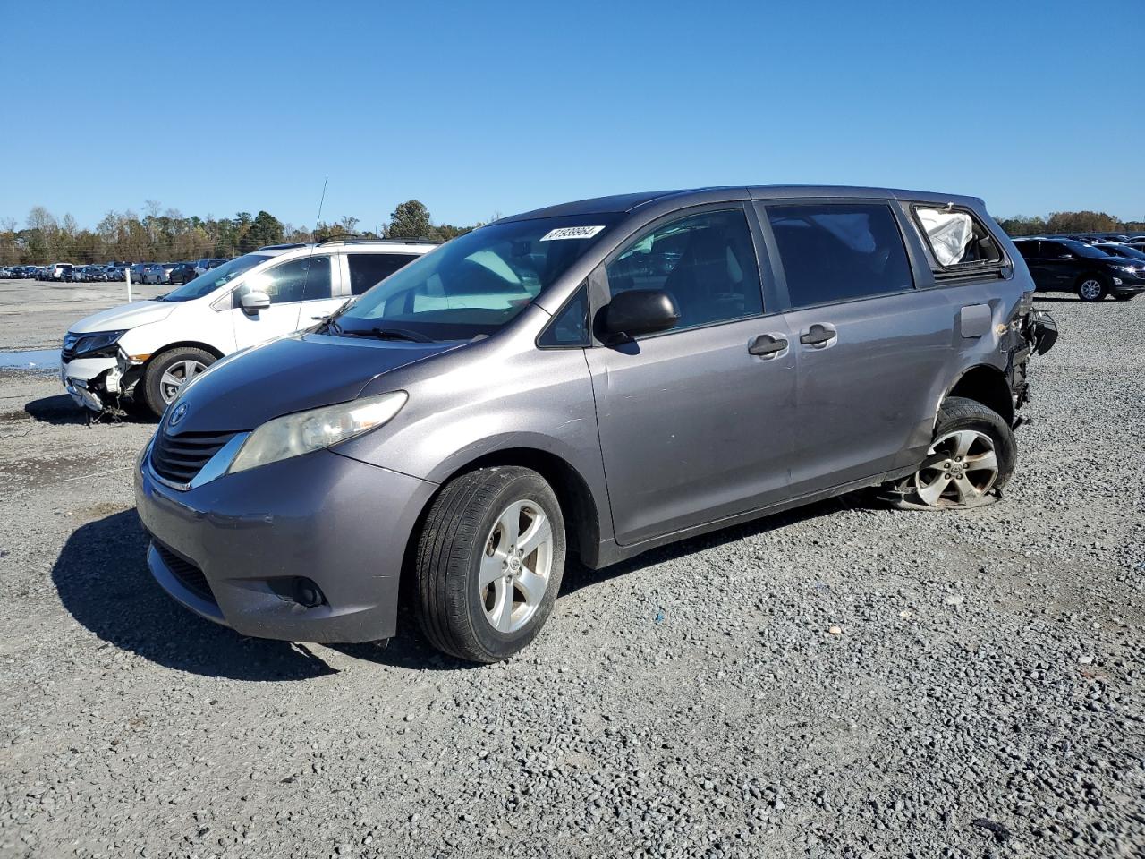 TOYOTA SIENNA 2011
