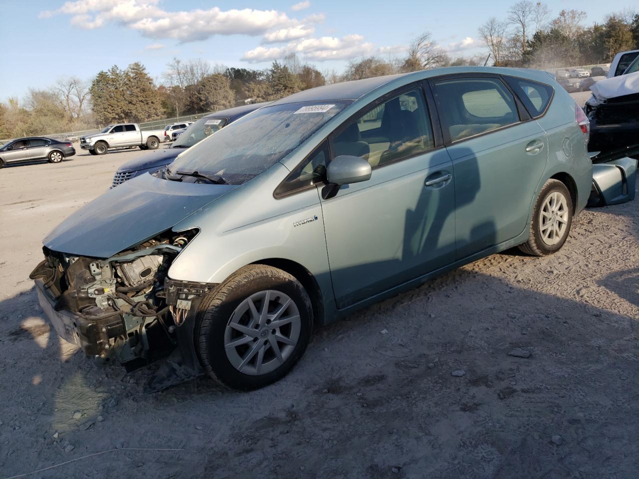 TOYOTA PRIUS V 2015