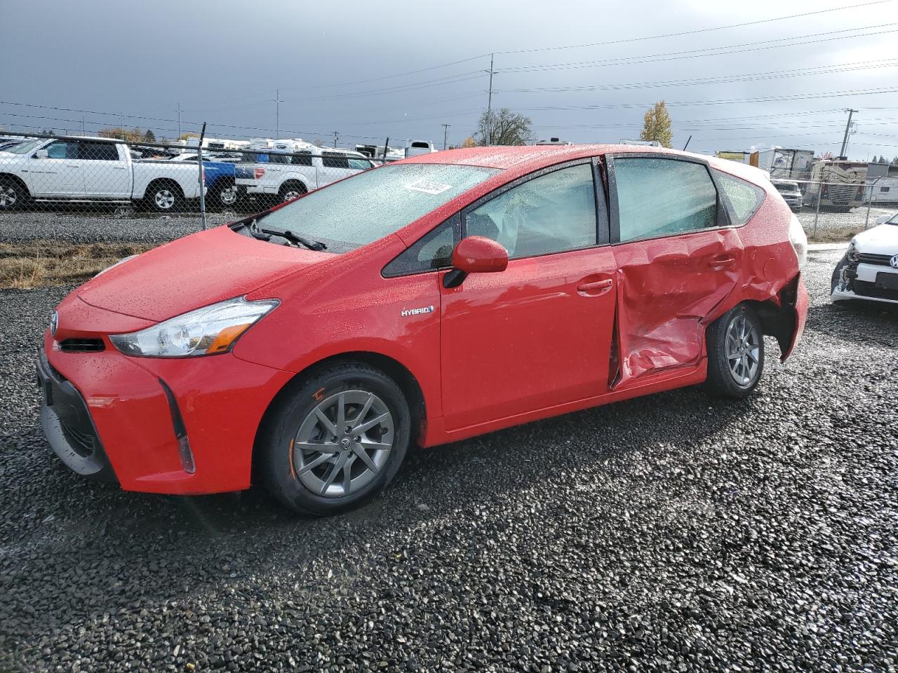 TOYOTA PRIUS V 2017