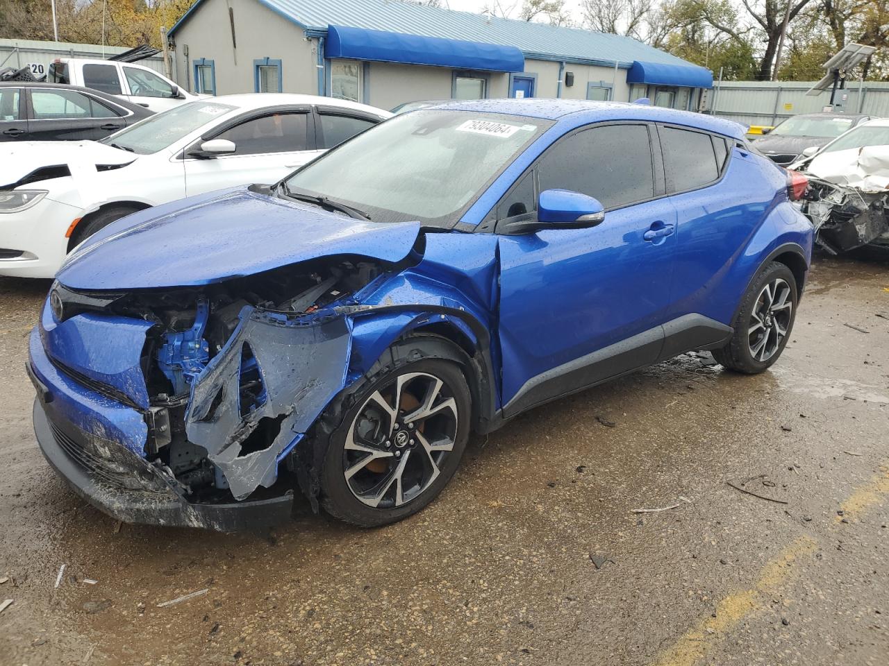 TOYOTA C-HR XLE 2019