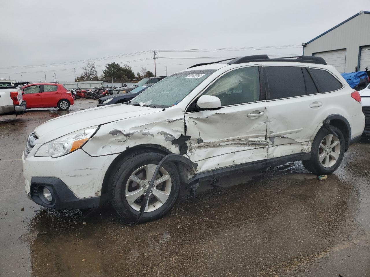 SUBARU OUTBACK 2. 2014