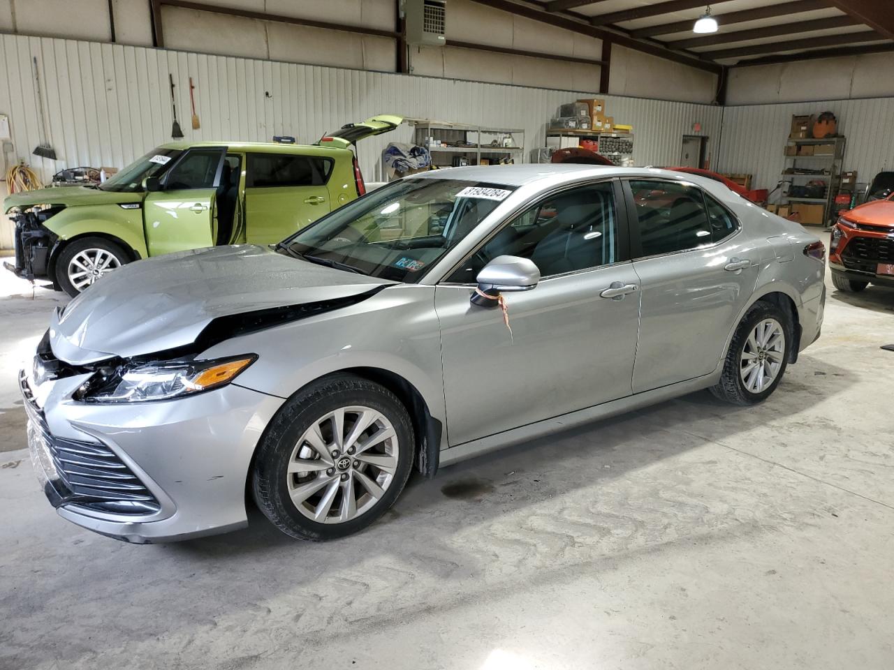TOYOTA CAMRY LE 2023