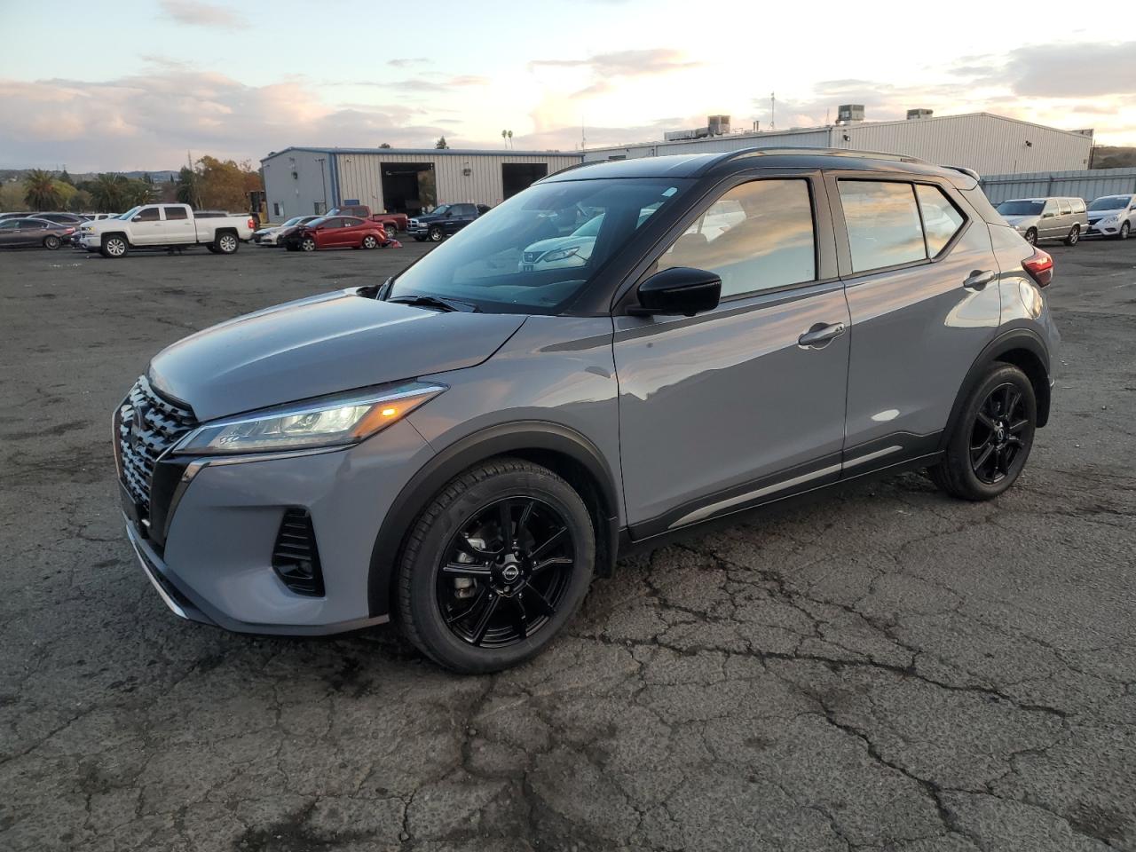 NISSAN KICKS SR 2024