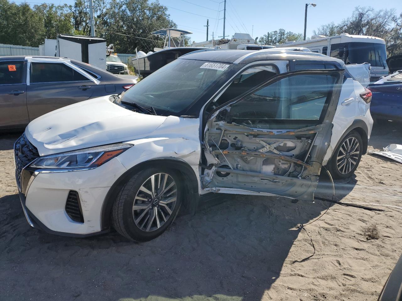 NISSAN KICKS SV 2022