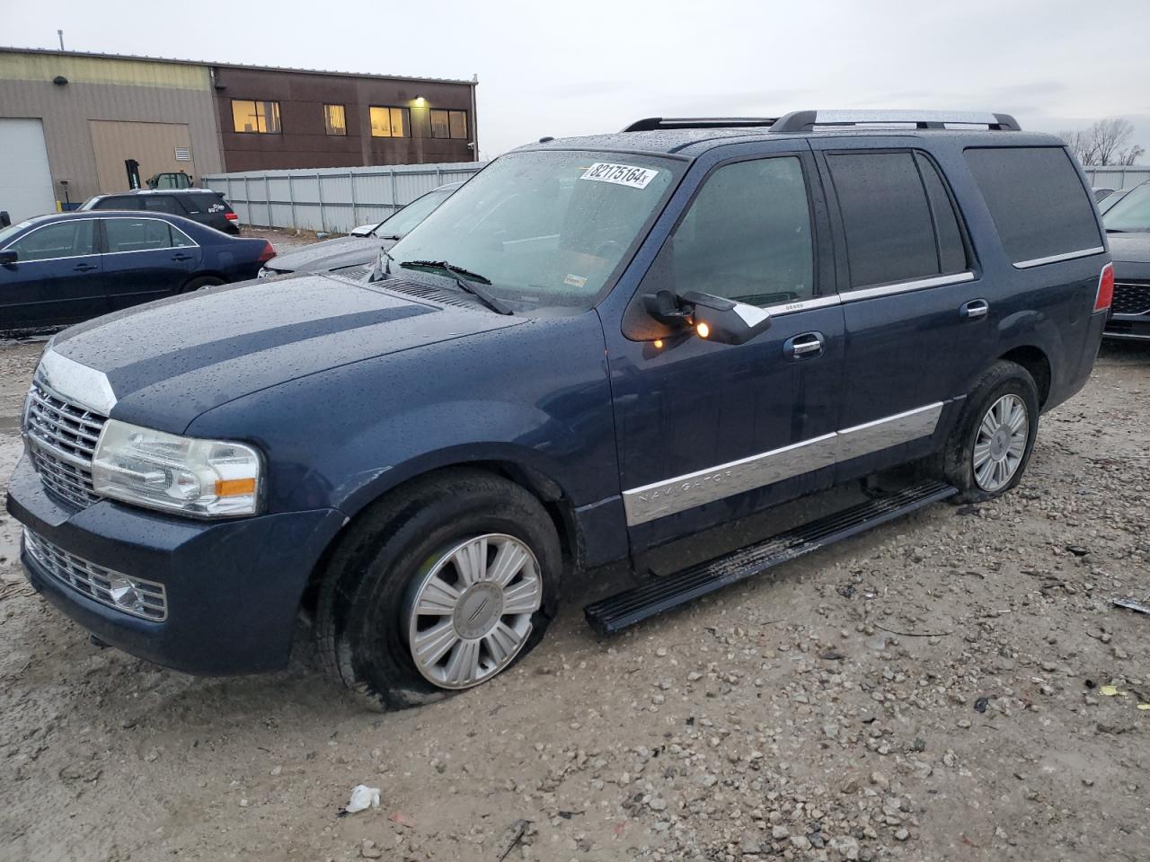 LINCOLN NAVIGATOR 2013