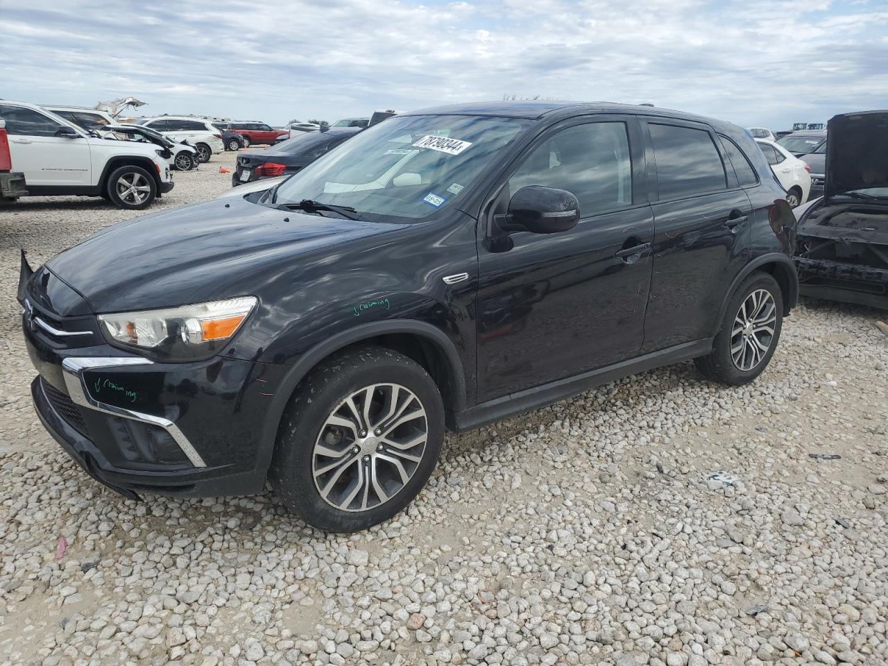 MITSUBISHI OUTLANDER 2018