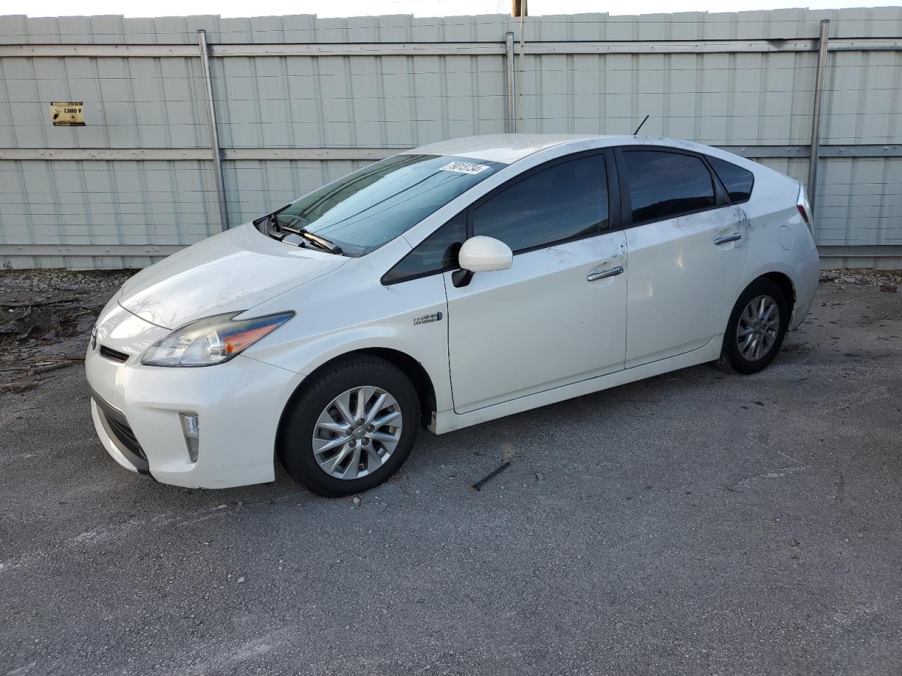 TOYOTA PRIUS PLUG 2015