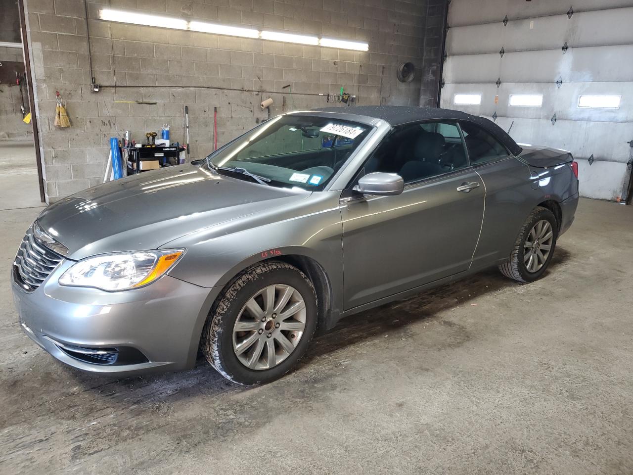 CHRYSLER 200 TOURIN 2012