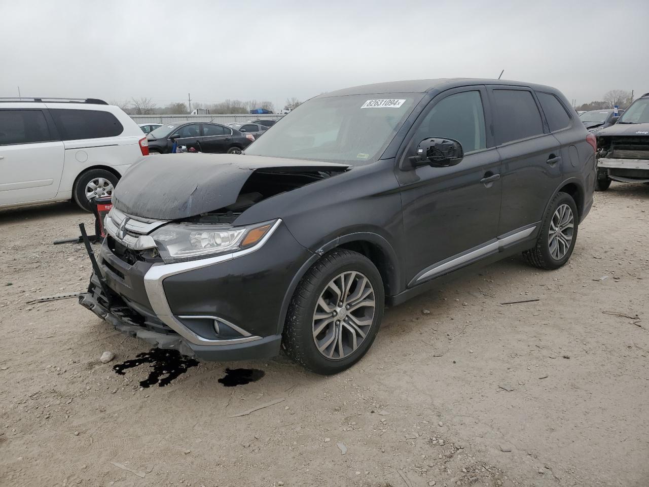 MITSUBISHI OUTLANDER 2016
