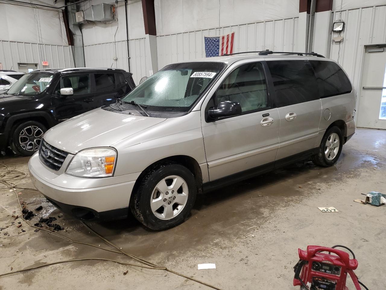 FORD FREESTAR S 2005