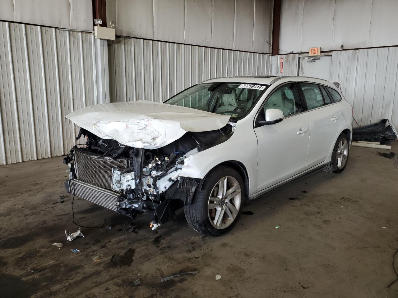 VOLVO V60 PREMIE 2015