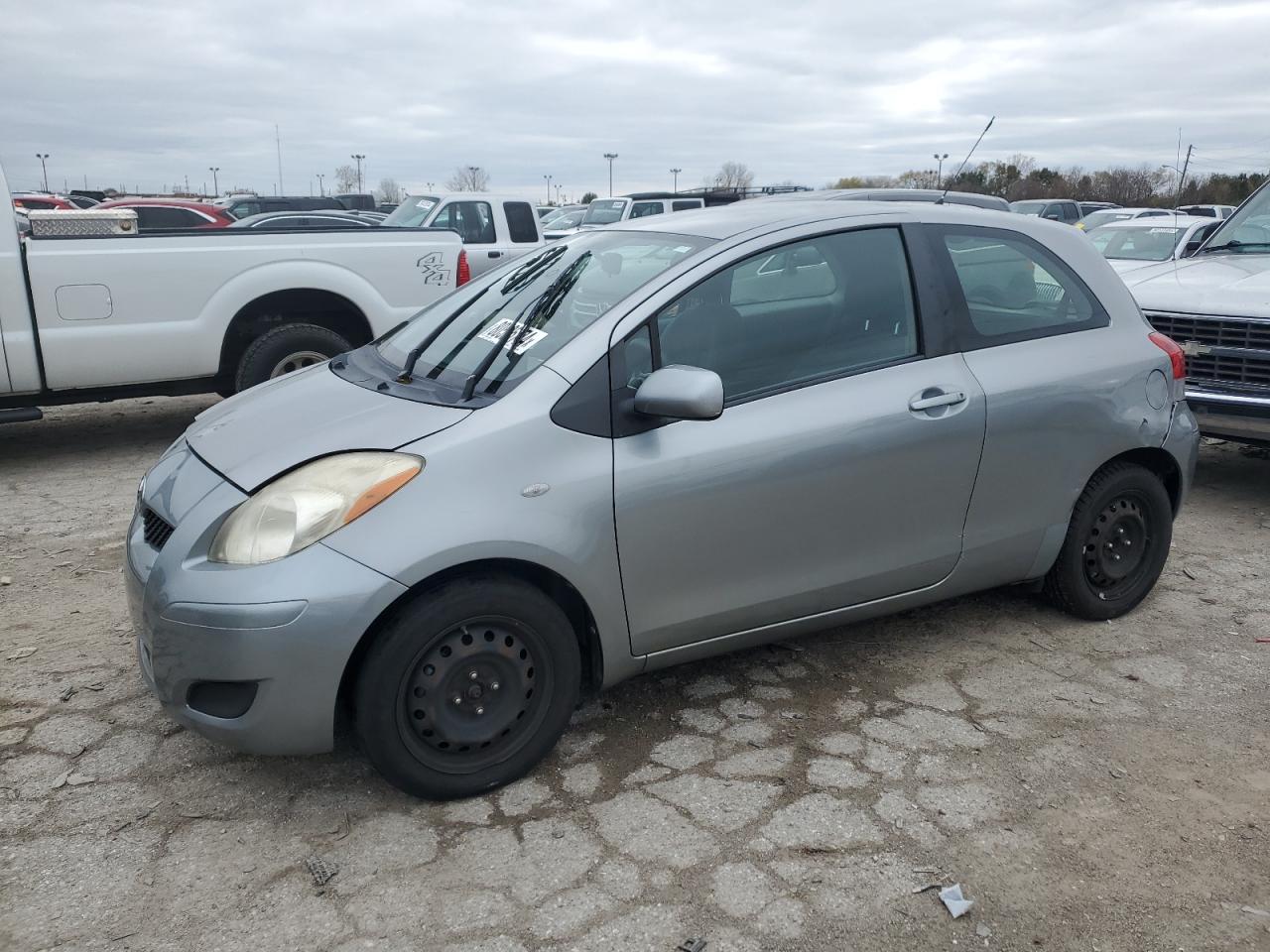 TOYOTA YARIS 2010