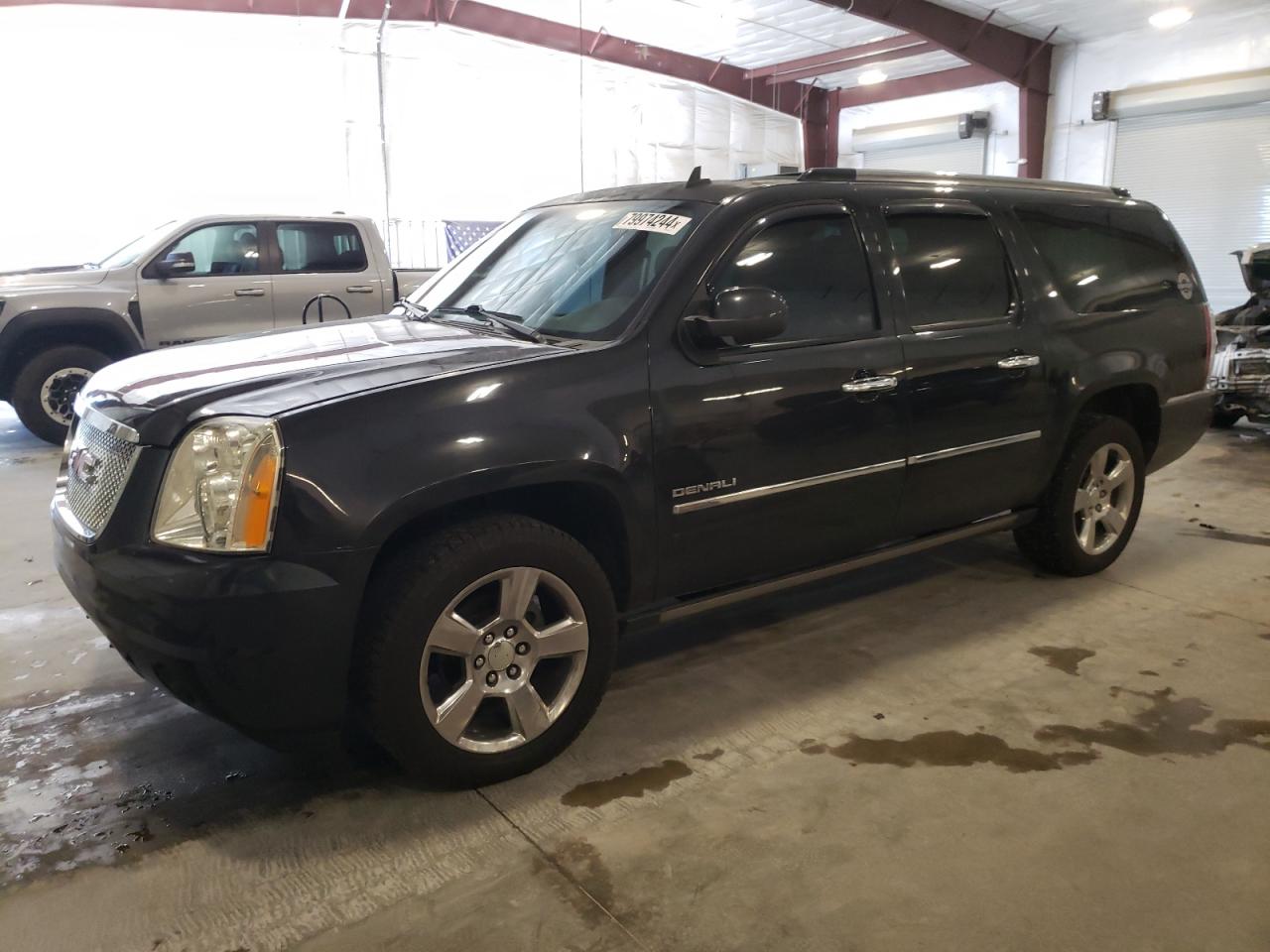 GMC YUKON XL D 2011