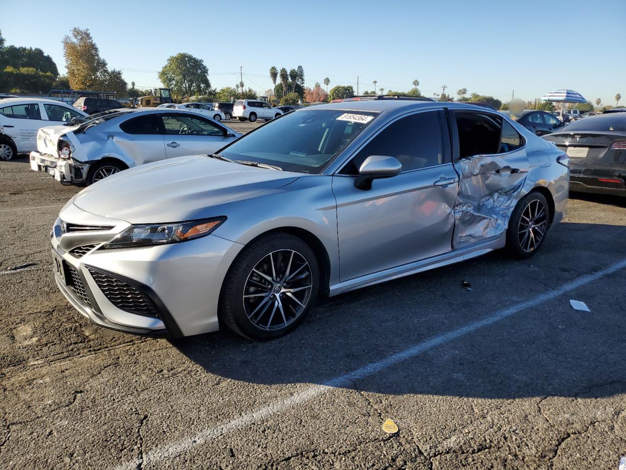 TOYOTA CAMRY SE 2021