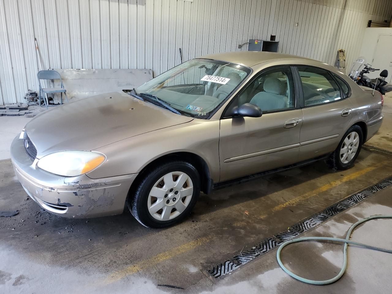 FORD TAURUS LX 2004