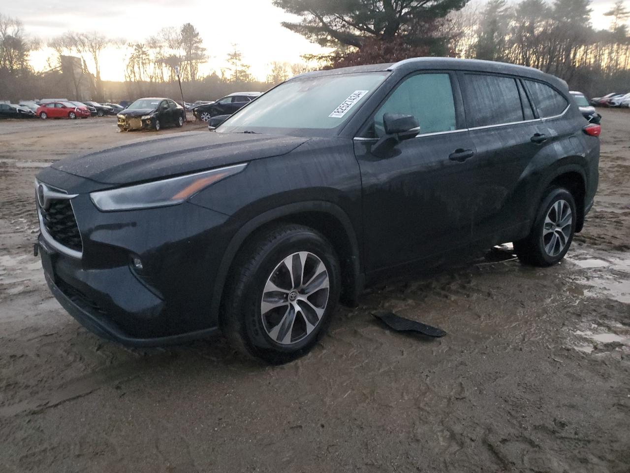 TOYOTA HIGHLANDER 2021