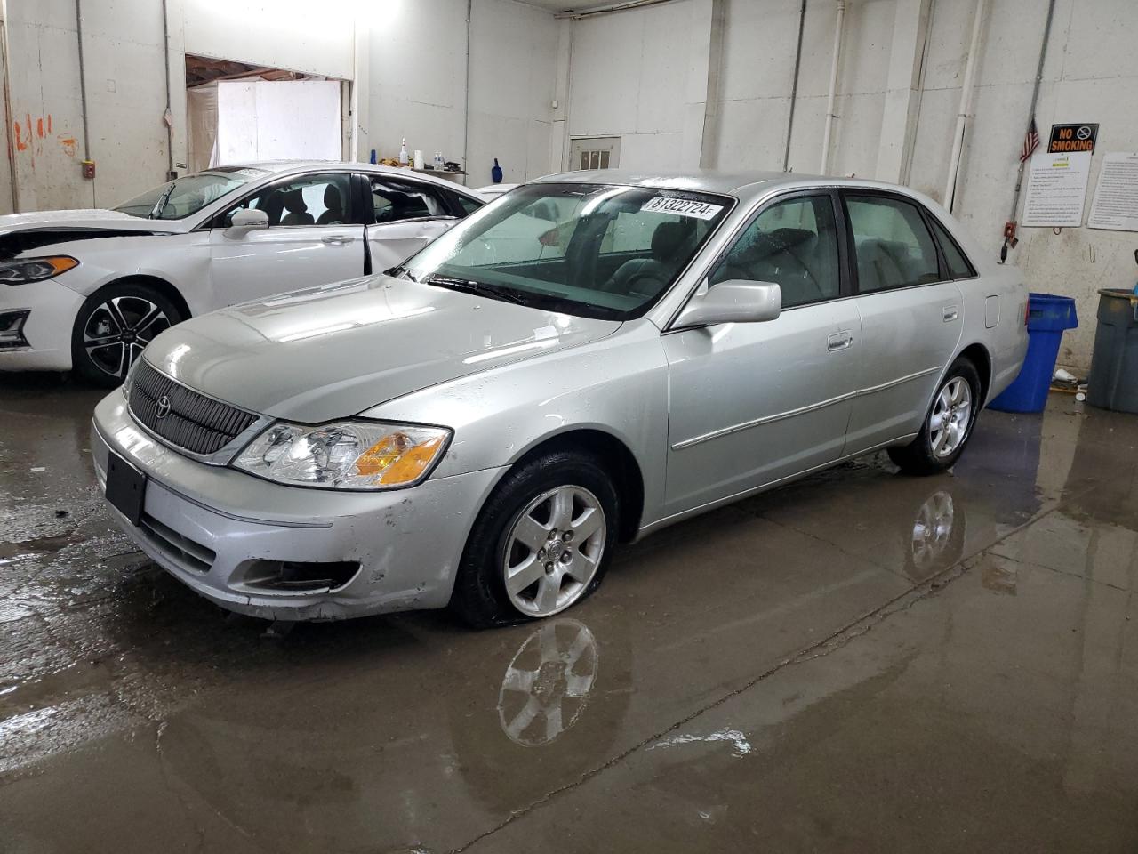 TOYOTA AVALON XL 2002