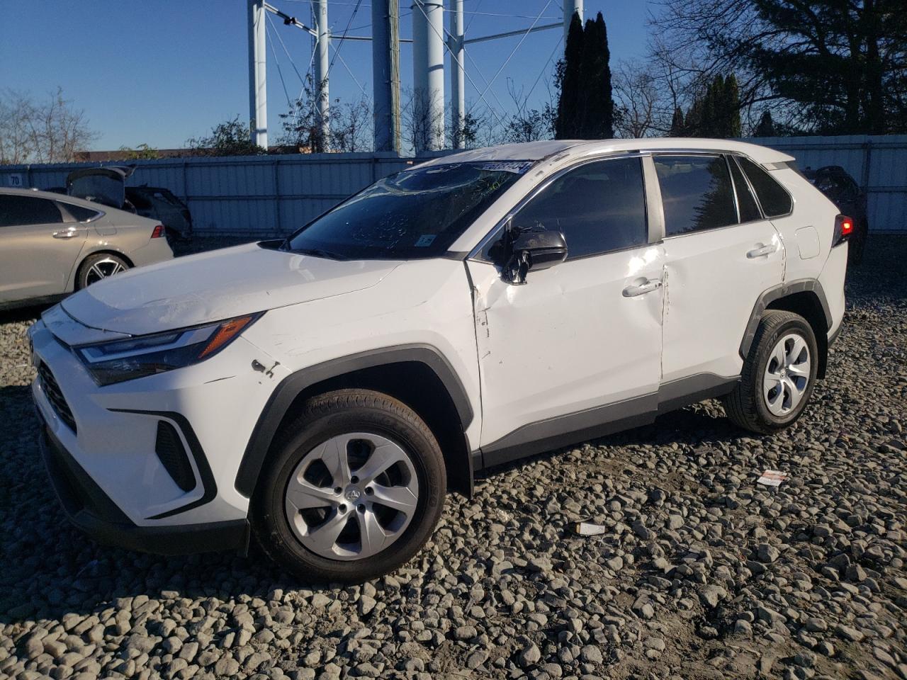 TOYOTA RAV4 LE 2024
