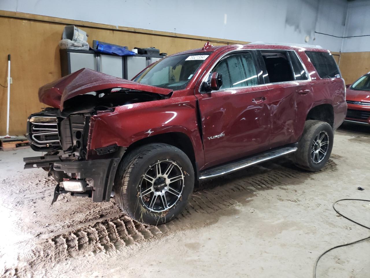 GMC YUKON SLE 2018