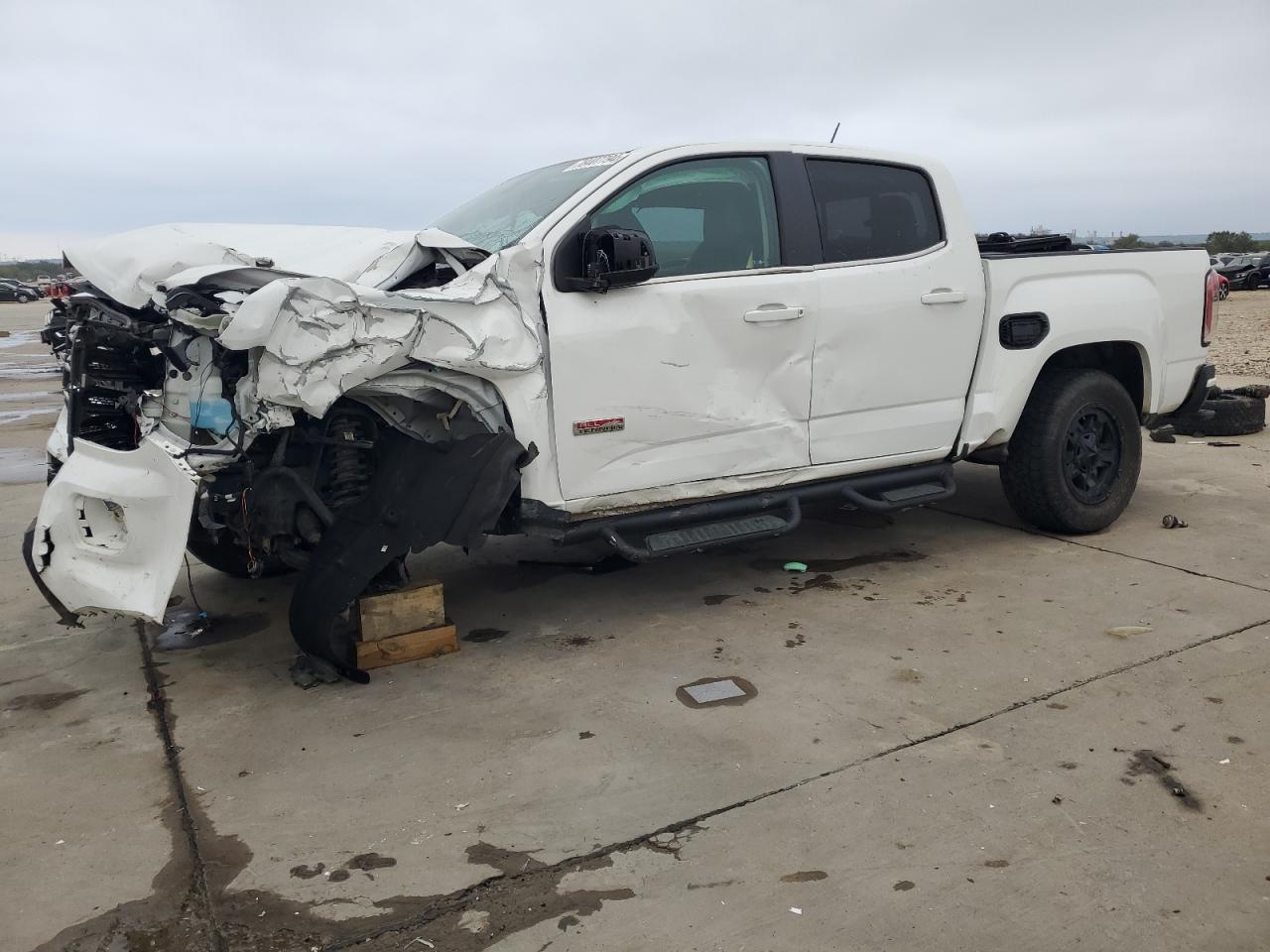 GMC CANYON SLE 2017