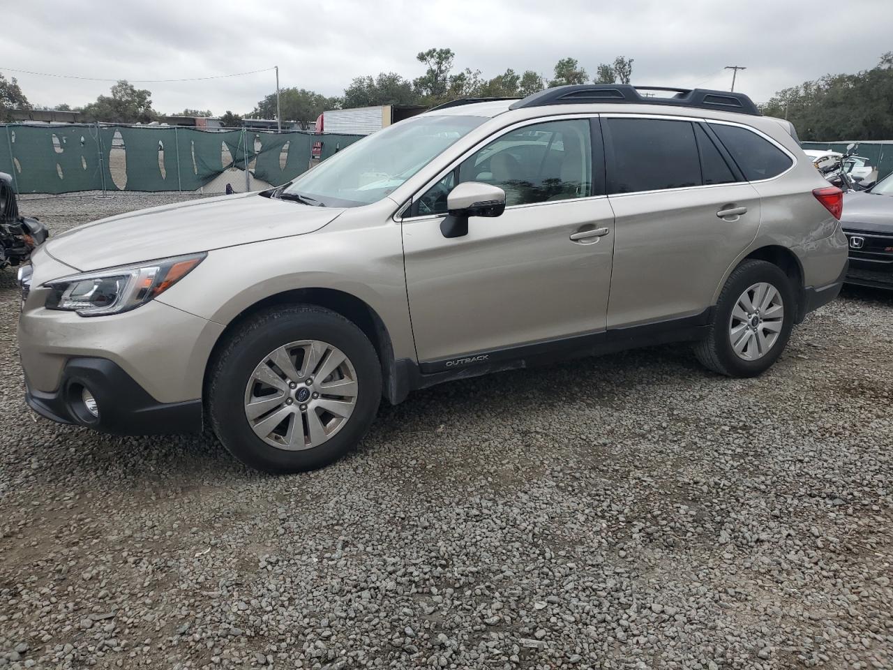 SUBARU OUTBACK 2. 2019