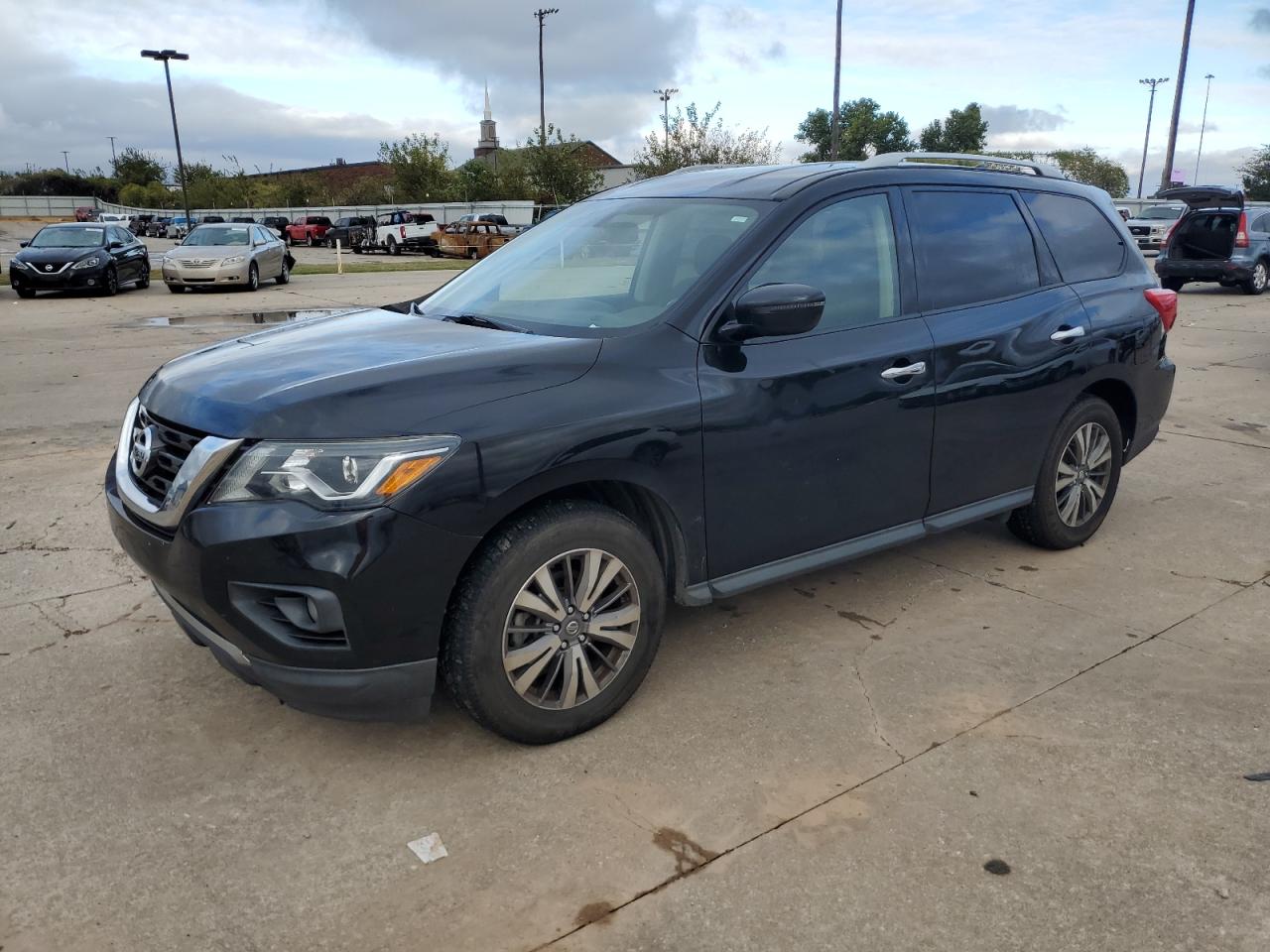 NISSAN PATHFINDER 2019
