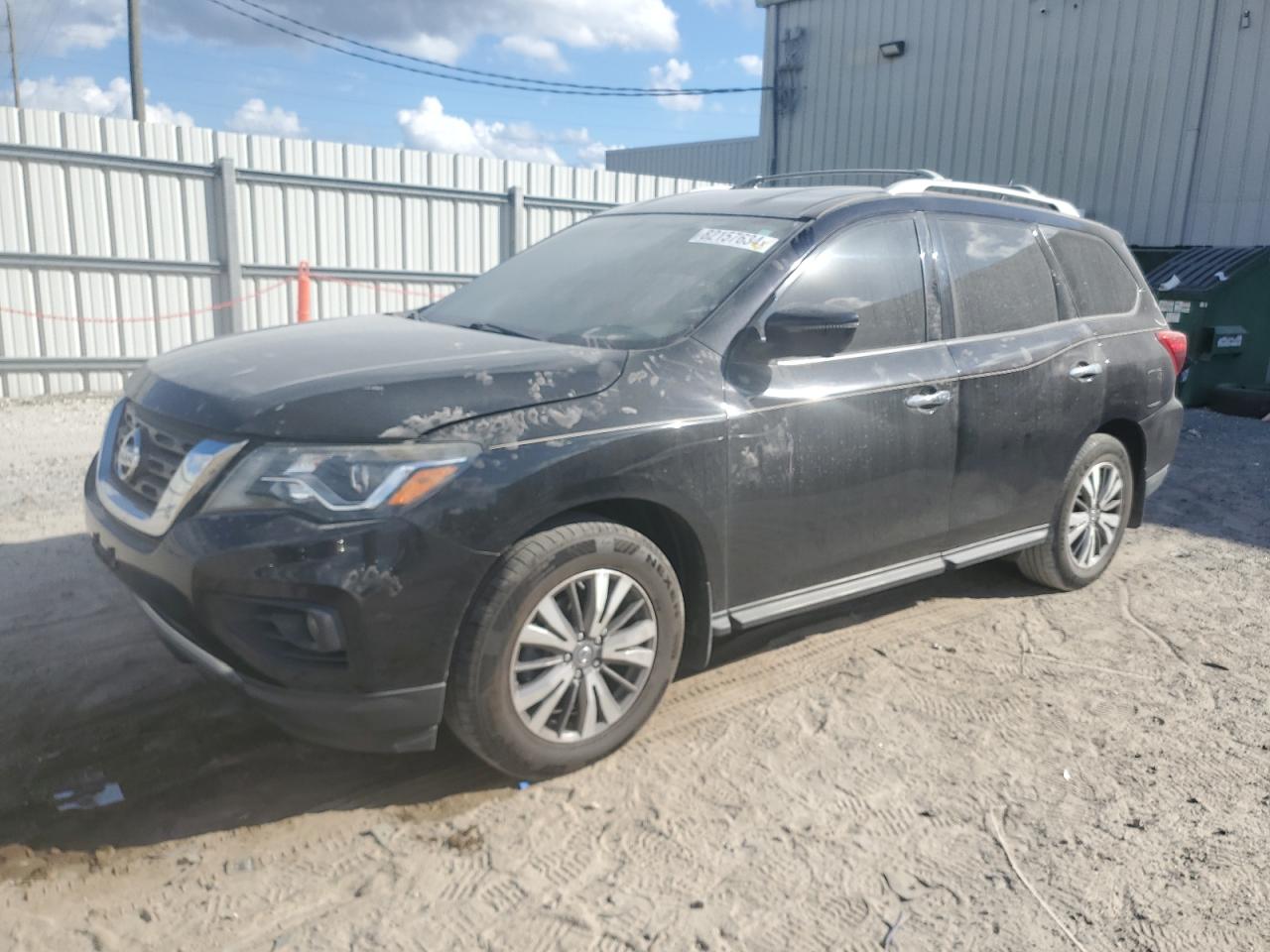 NISSAN PATHFINDER 2018