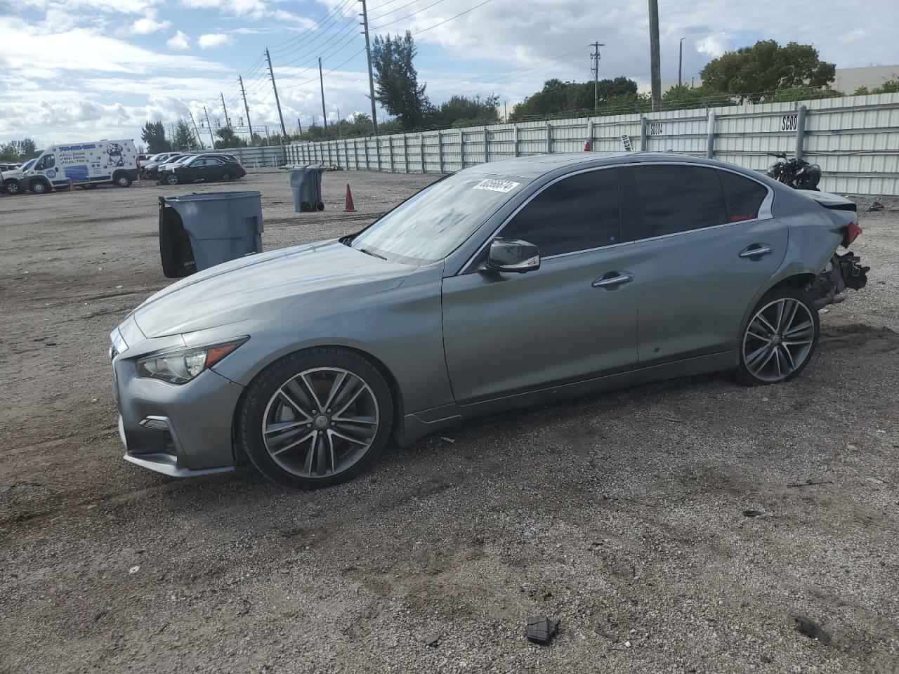 INFINITI Q50 BASE 2015