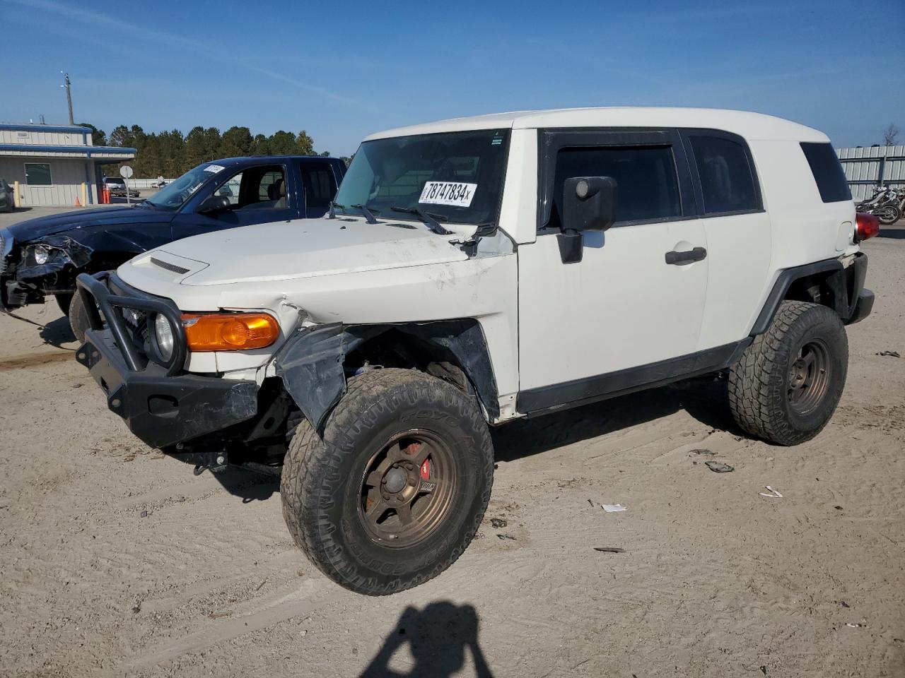 TOYOTA FJ CRUISER 2012