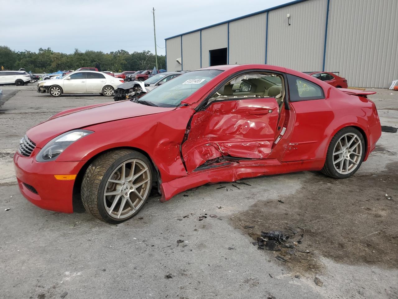 INFINITI G35 2005