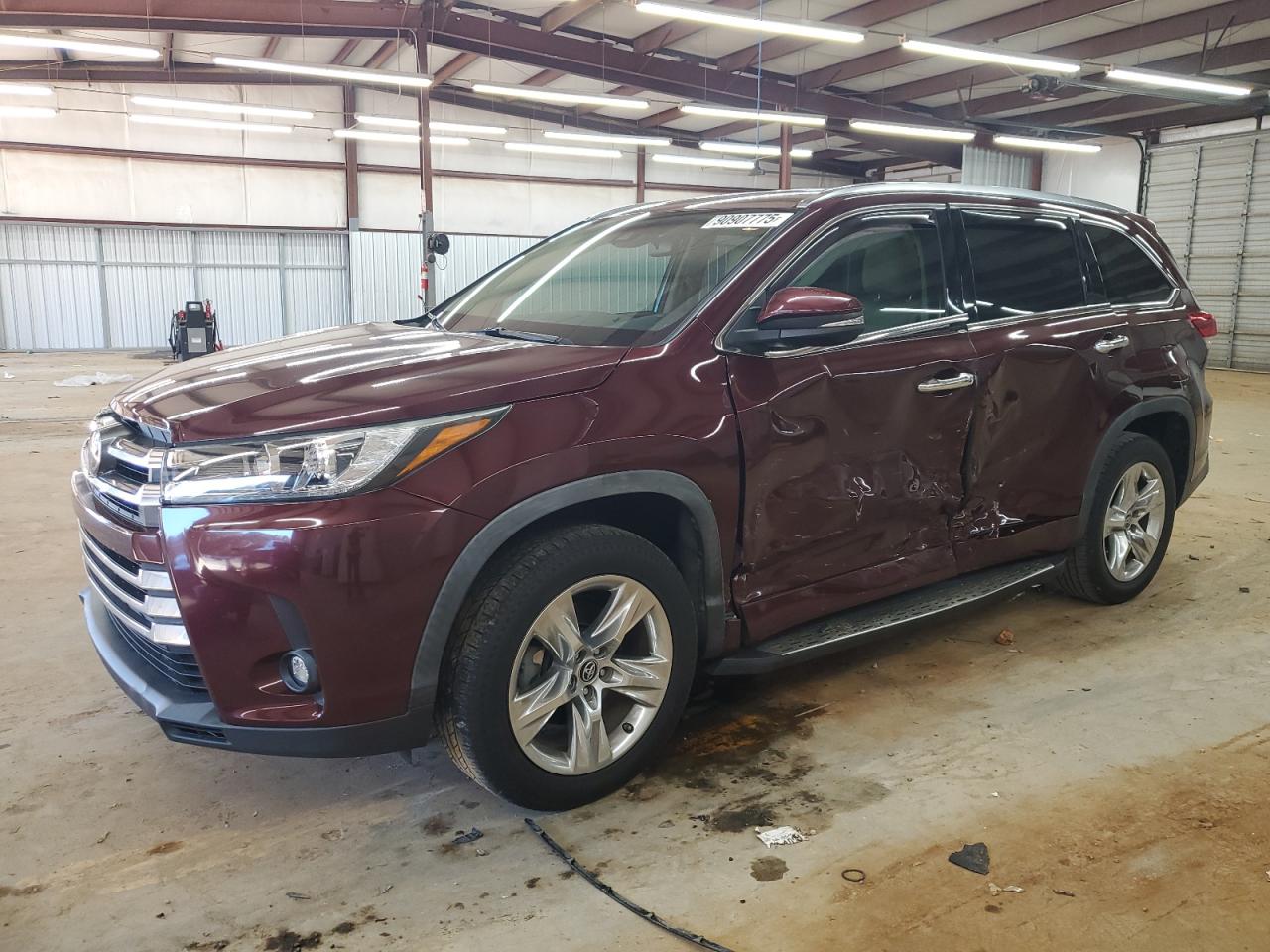 TOYOTA HIGHLANDER 2019