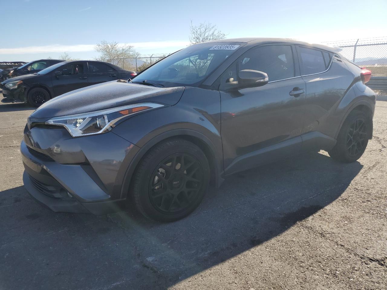 TOYOTA C-HR XLE 2019