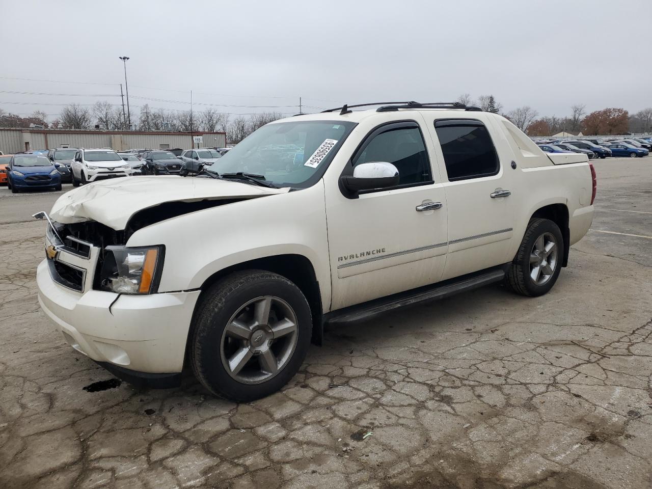 CHEVROLET AVALANCHE 2013