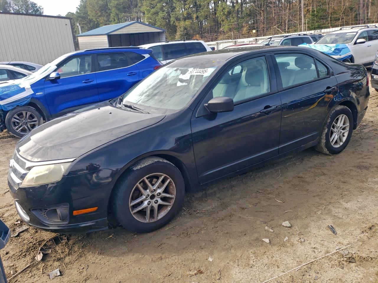 FORD FUSION S 2011
