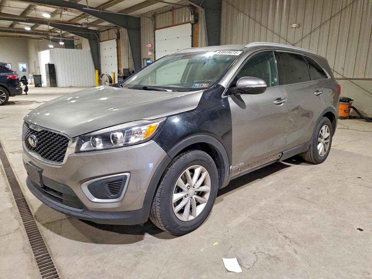 KIA SORENTO LX 2016