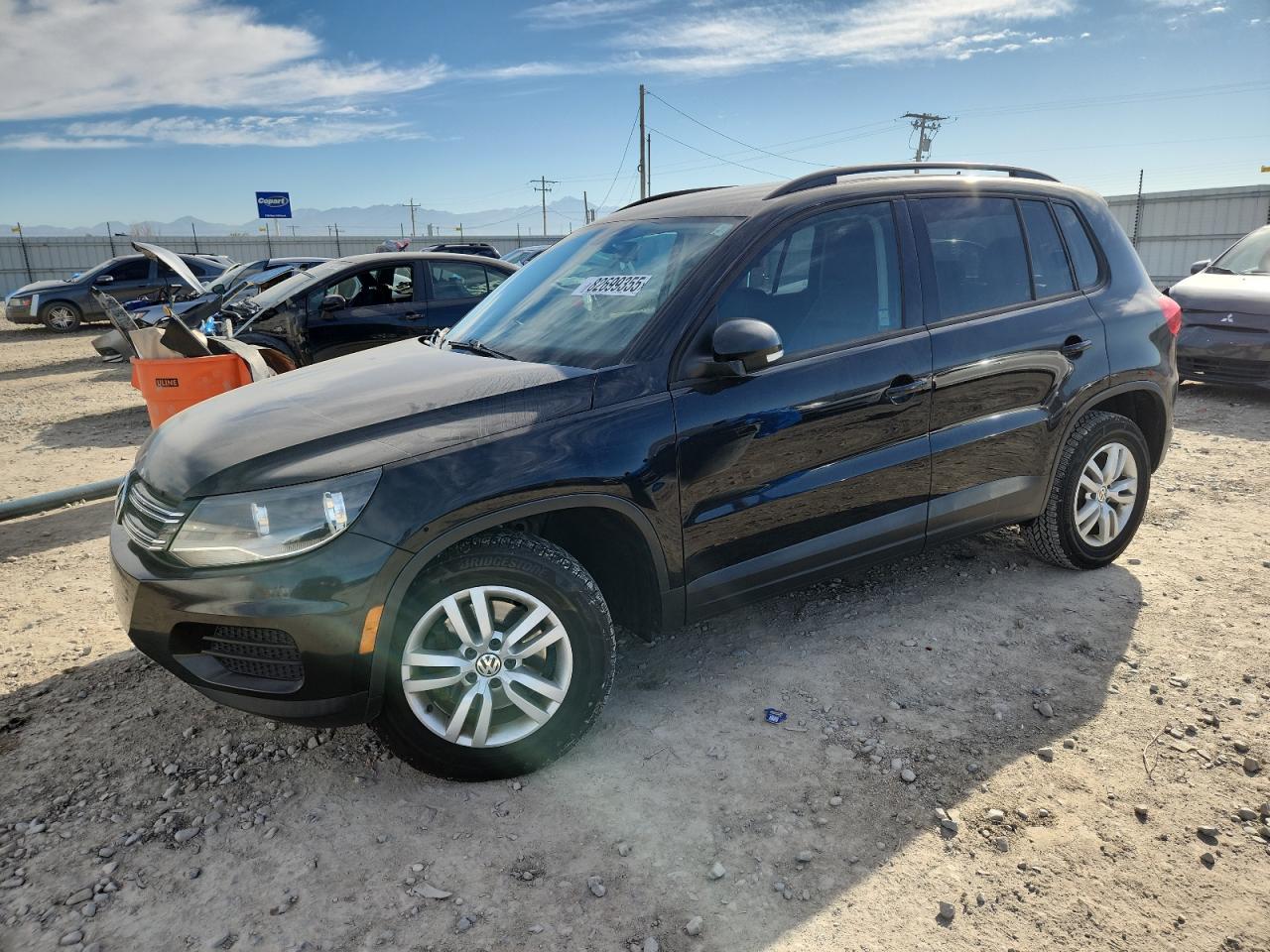 VOLKSWAGEN TIGUAN S 2016