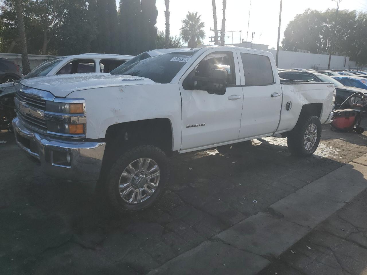 CHEVROLET SILVERADO 2015