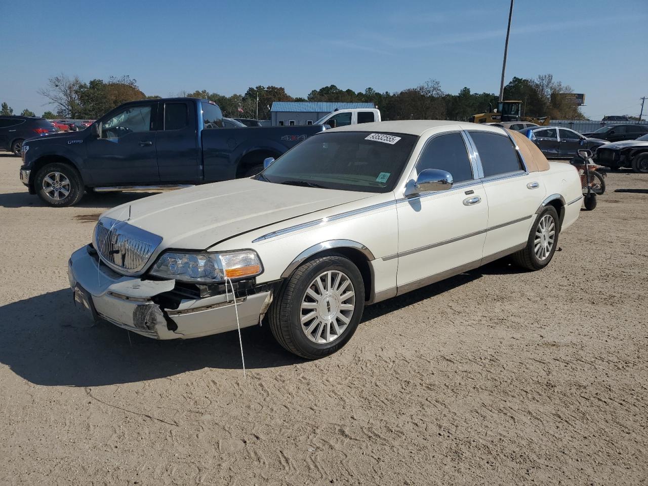 LINCOLN TOWN CAR 2004