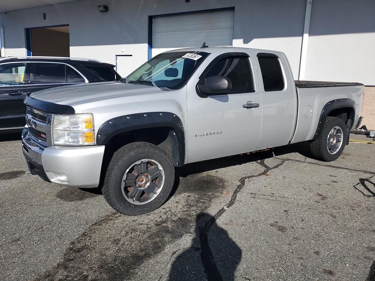 CHEVROLET SILVERADO 2011