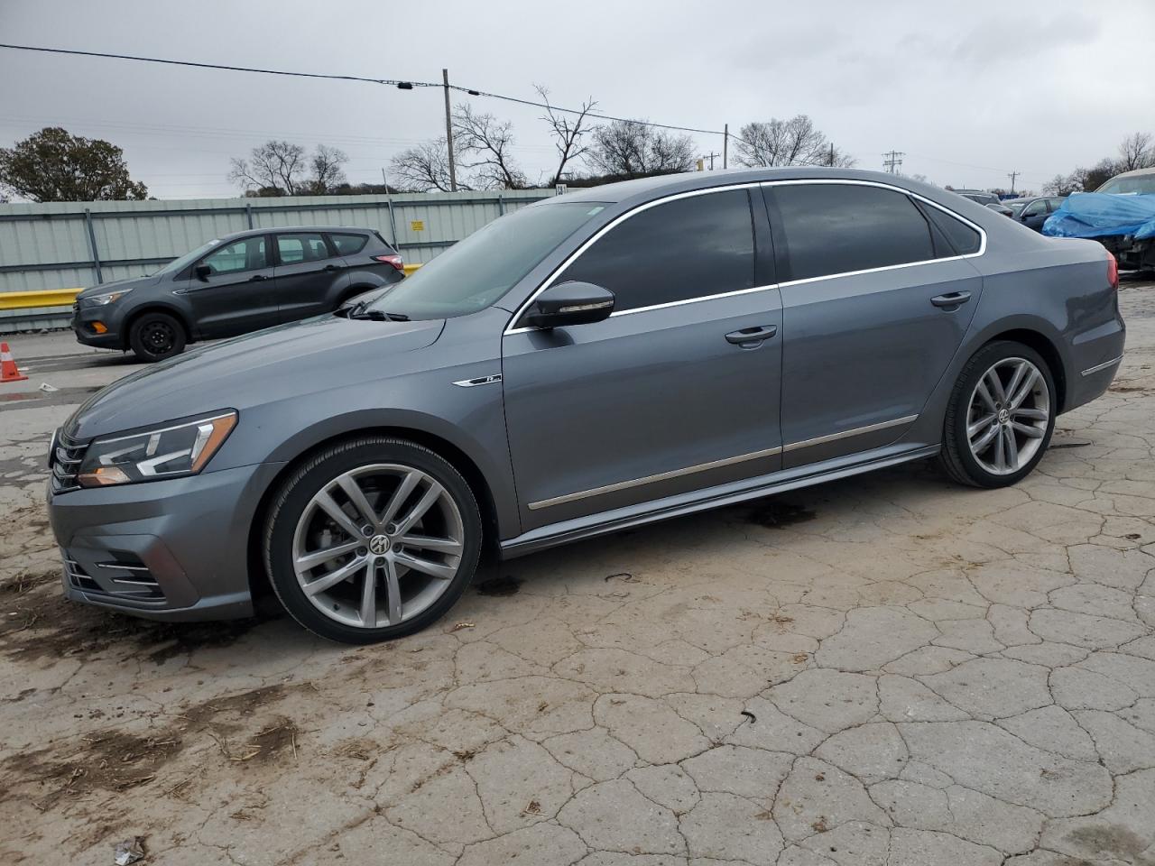 VOLKSWAGEN PASSAT R-L 2017