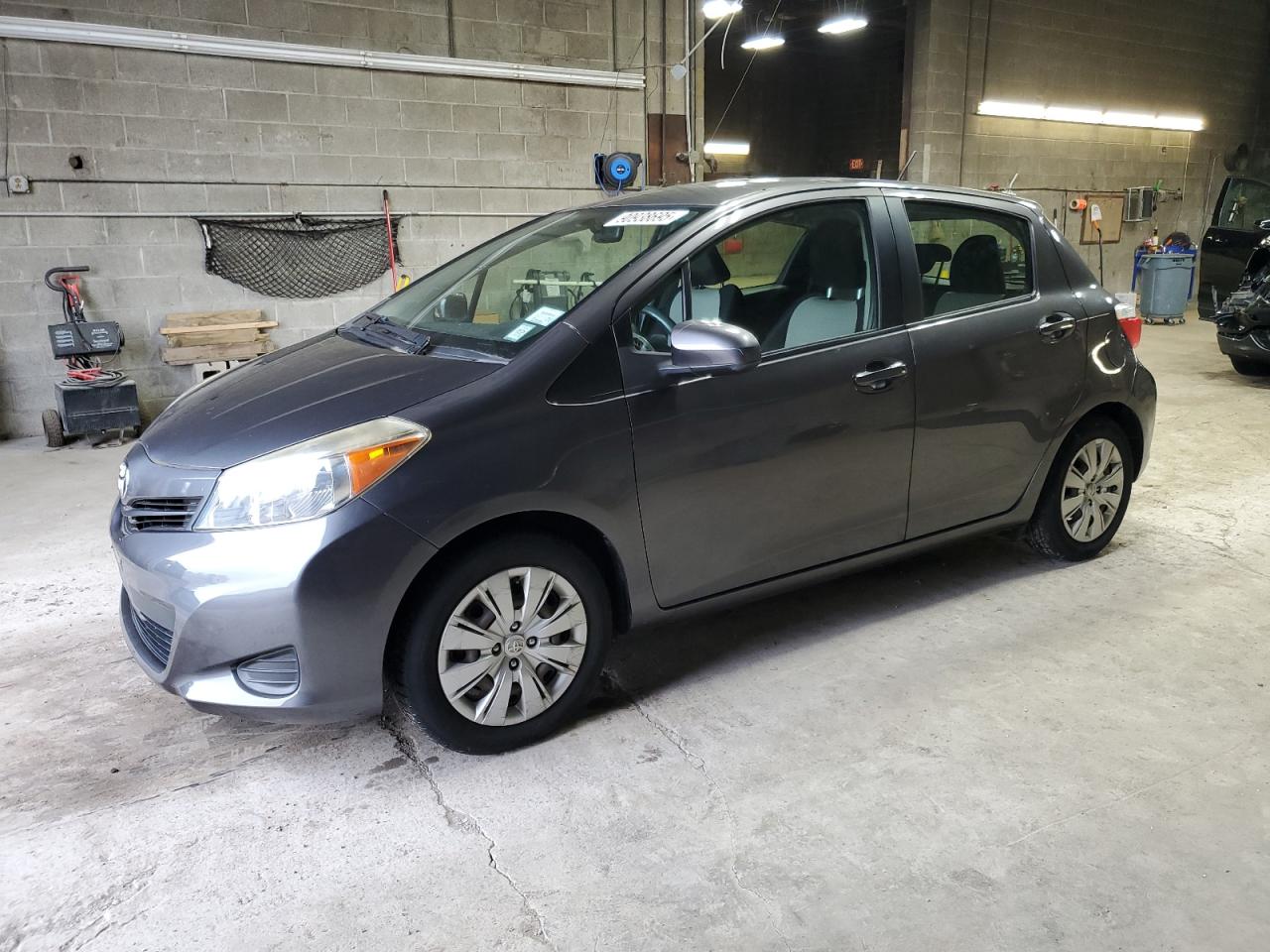 TOYOTA YARIS 2012