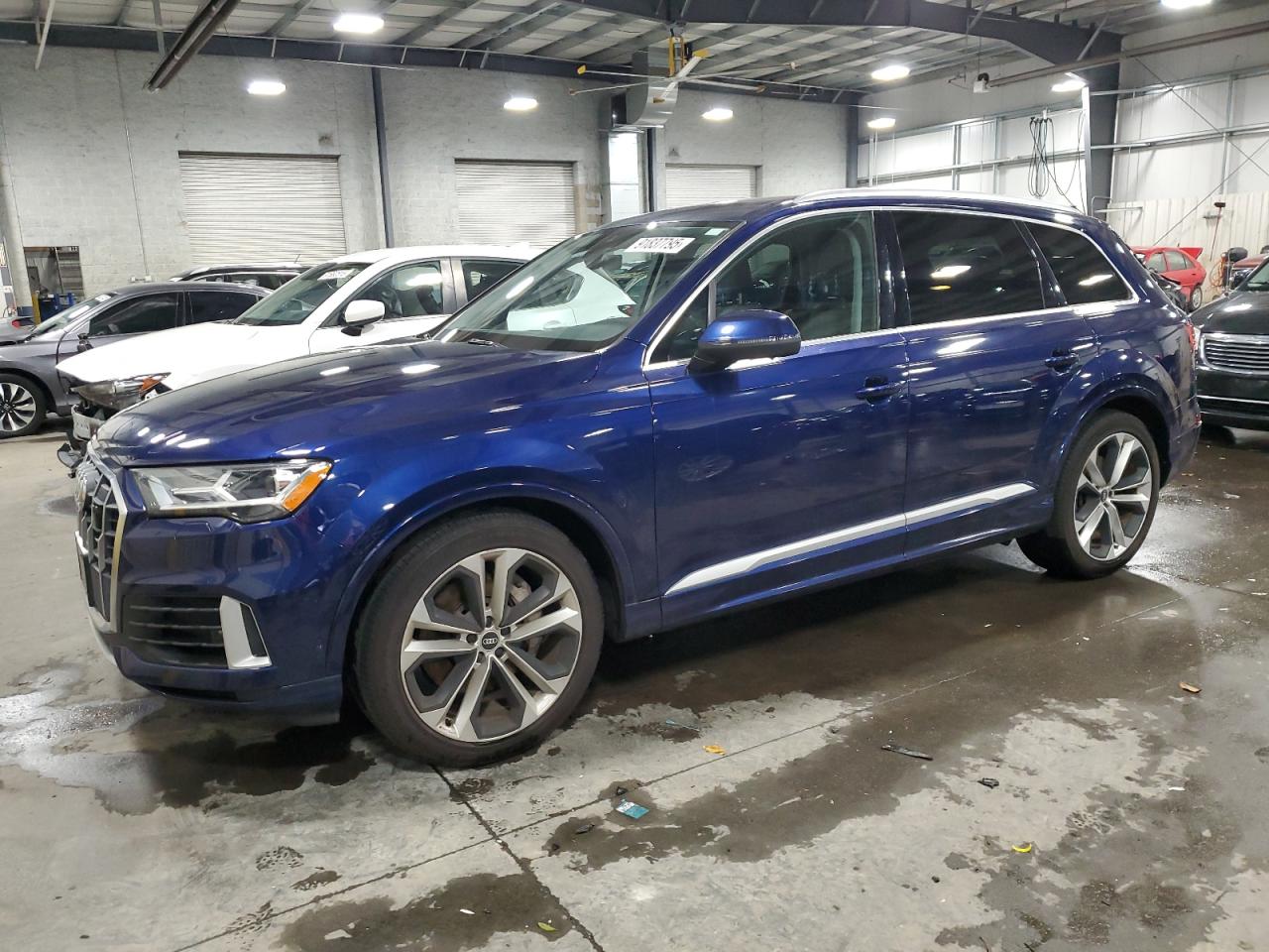 AUDI Q7 2021