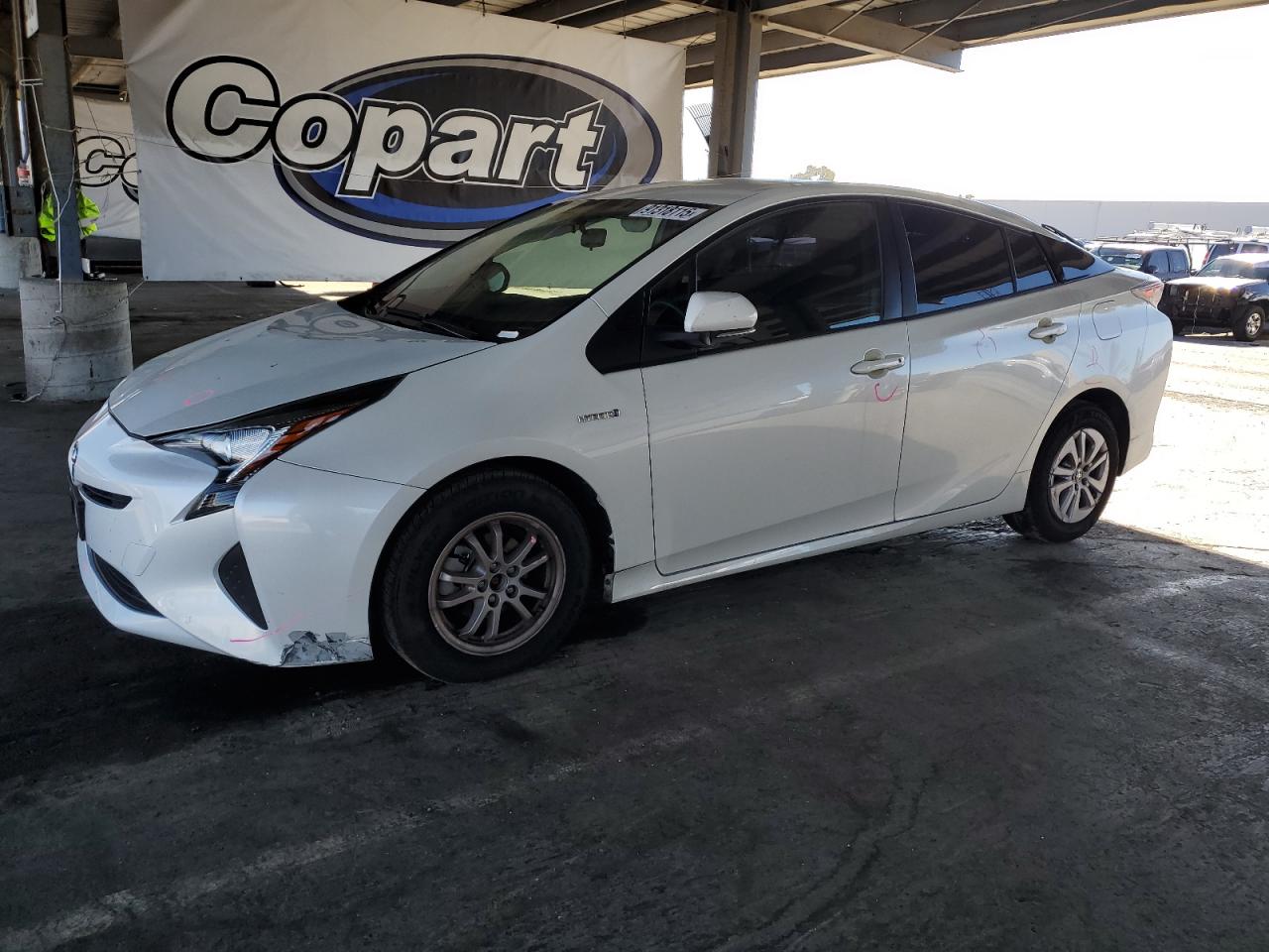 TOYOTA PRIUS 2016