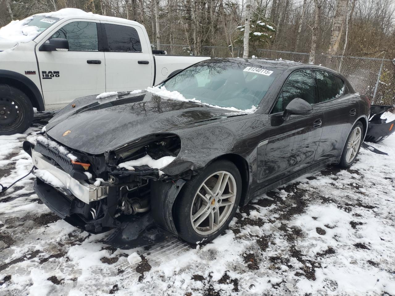 PORSCHE PANAMERA 2 2016