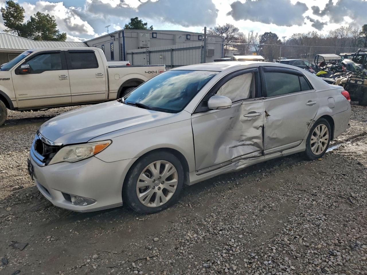 TOYOTA AVALON 2012