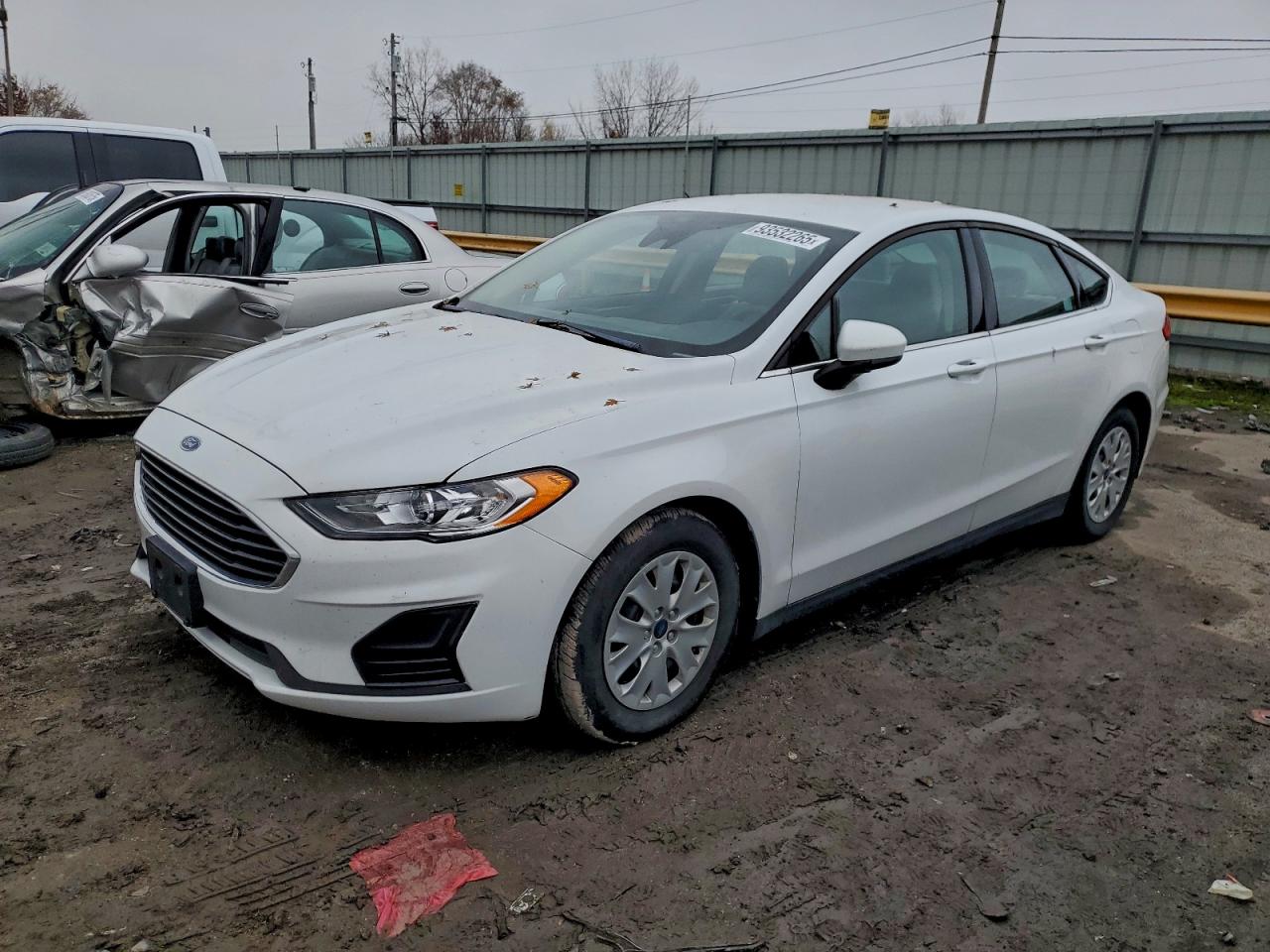FORD FUSION S 2020